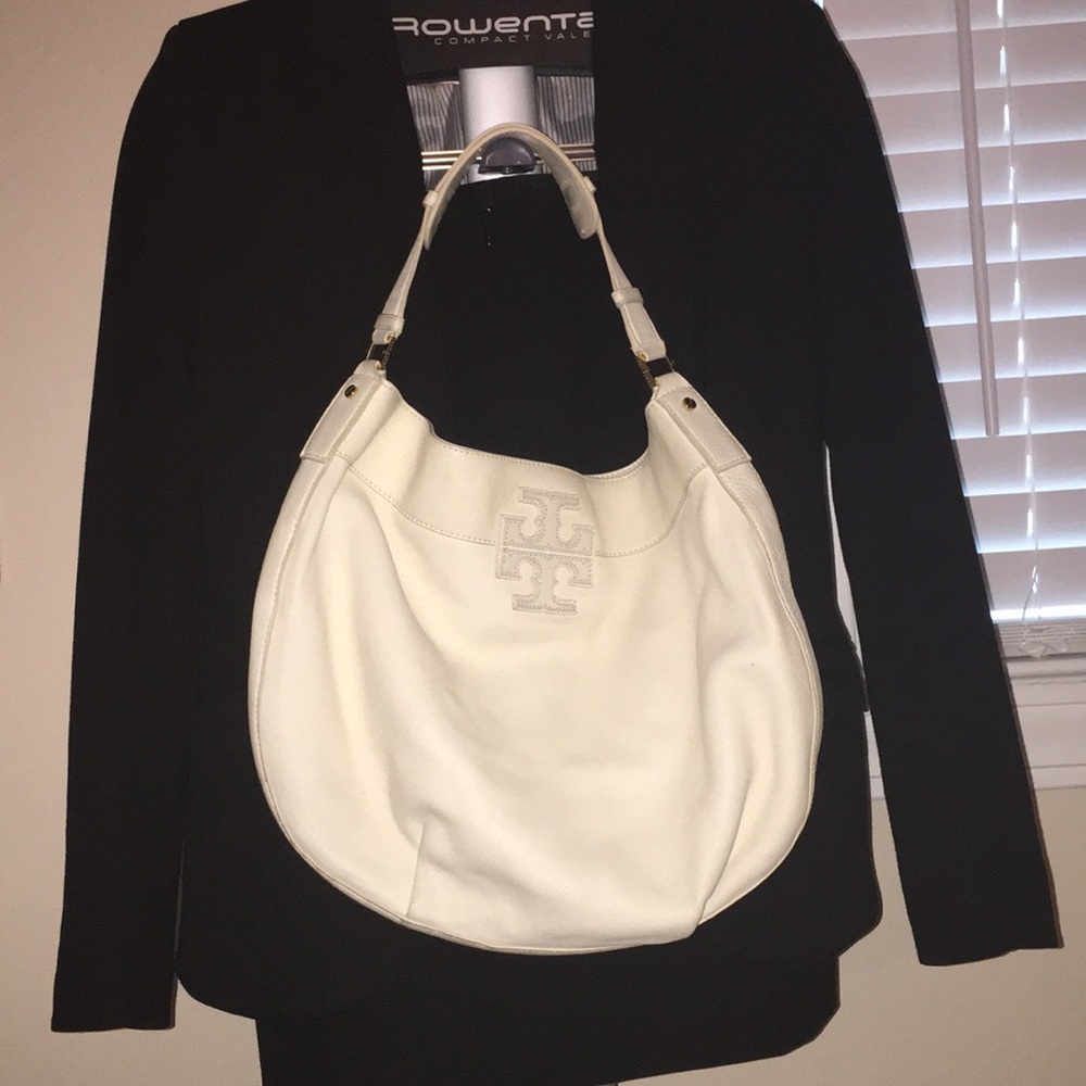 Tory Burch Off White “Hobo” Bag Gem